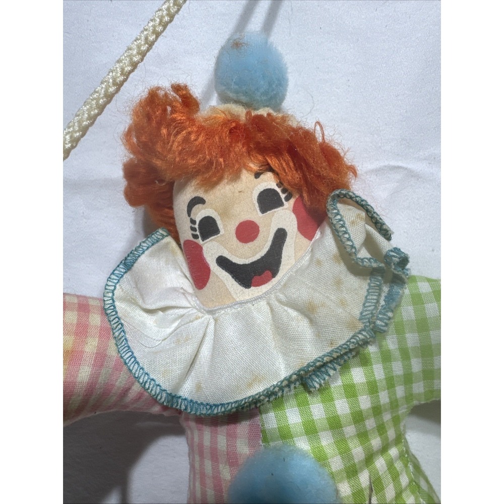 VTG 70's Happy CLOWN ON SWING/Trapeze Calico‎ Critters 18" Pastels MADE IN USA - Picture 2 of 13